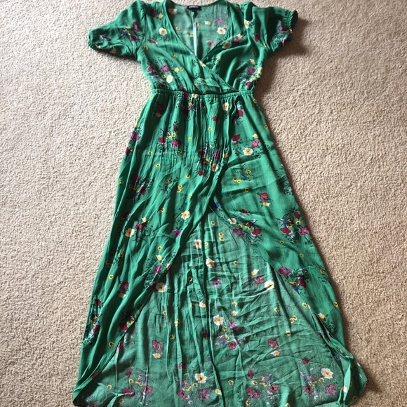 Express Dresses & Skirts - Dress: High-low. pretty, yet sexy, dress